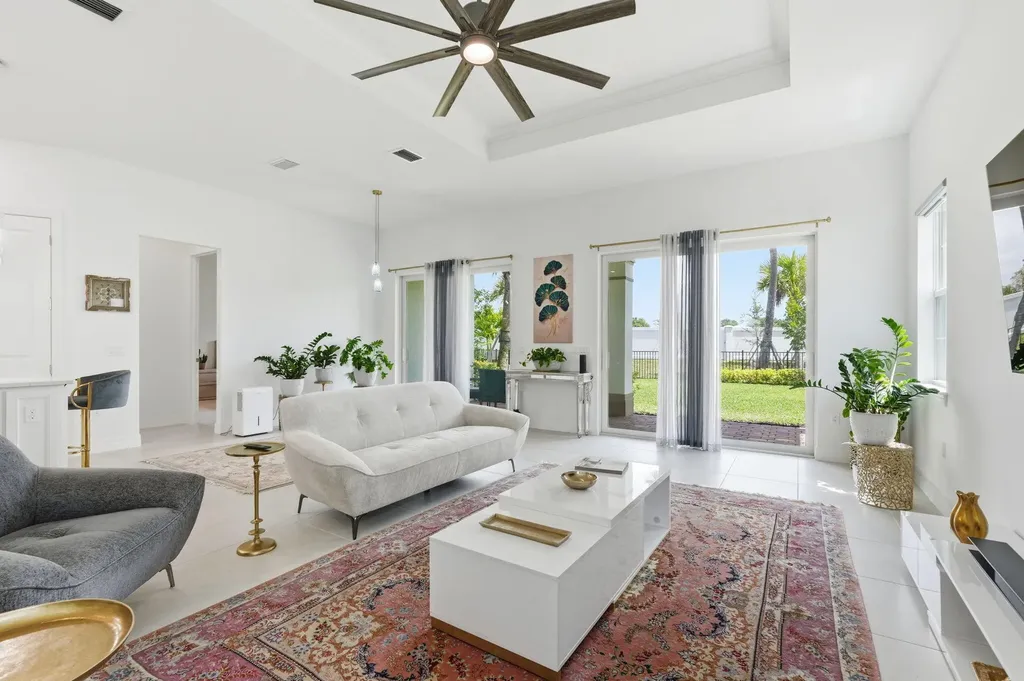 10550 Northbrook Circle Palm Beach Gardens FL 33412