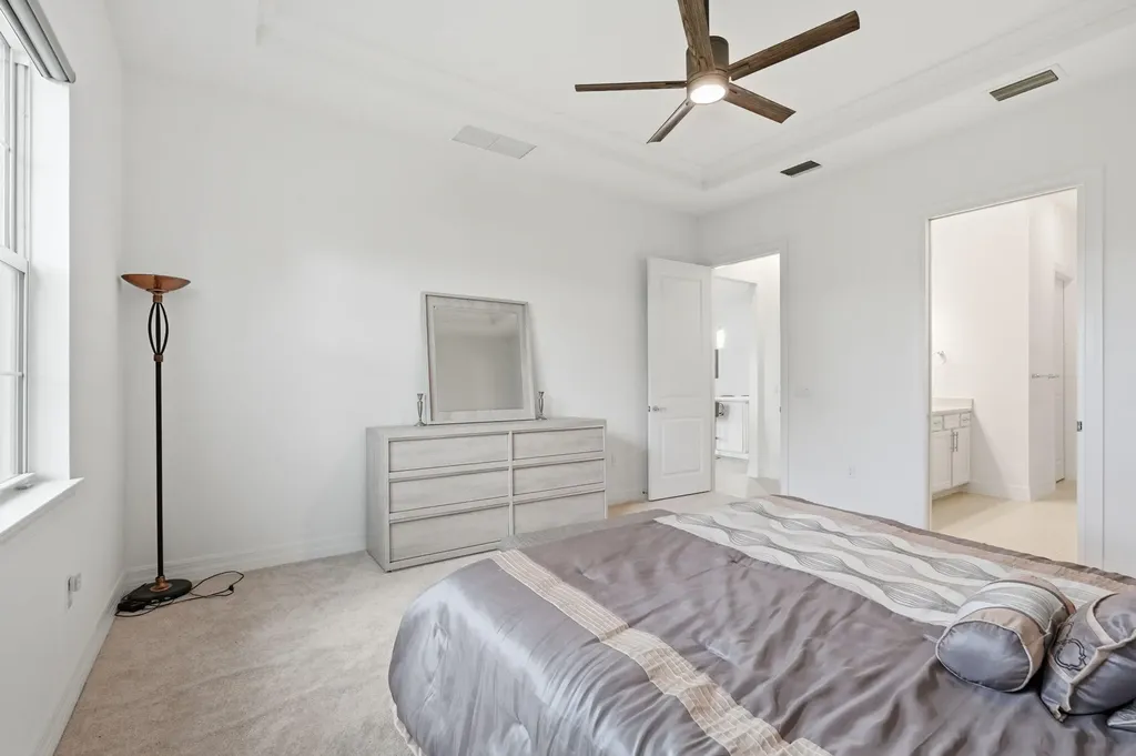 10550 Northbrook Circle Palm Beach Gardens FL 33412