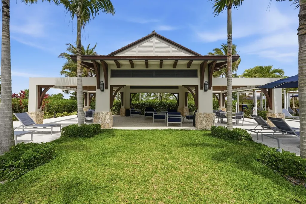 10550 Northbrook Circle Palm Beach Gardens FL 33412