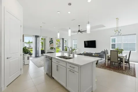 10550 Northbrook Circle Palm Beach Gardens FL 33412