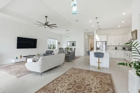 10550 Northbrook Circle Palm Beach Gardens FL 33412