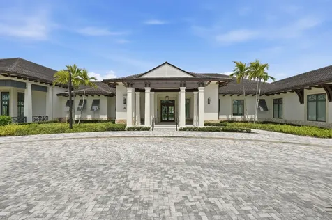 10550 Northbrook Circle Palm Beach Gardens FL 33412
