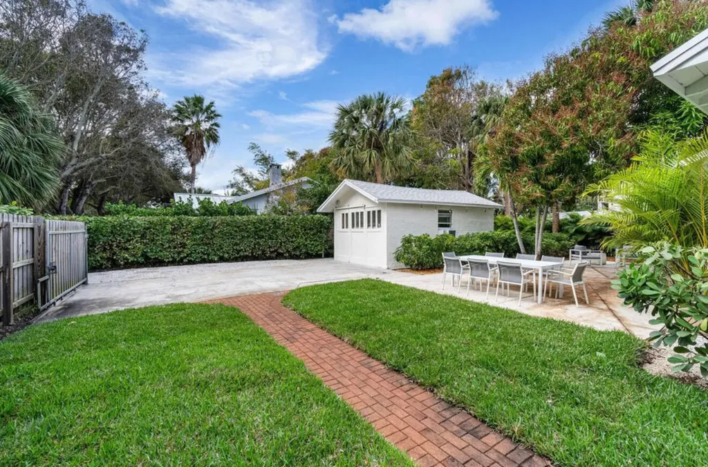 5301 N Flagler Drive West Palm Beach FL 33407