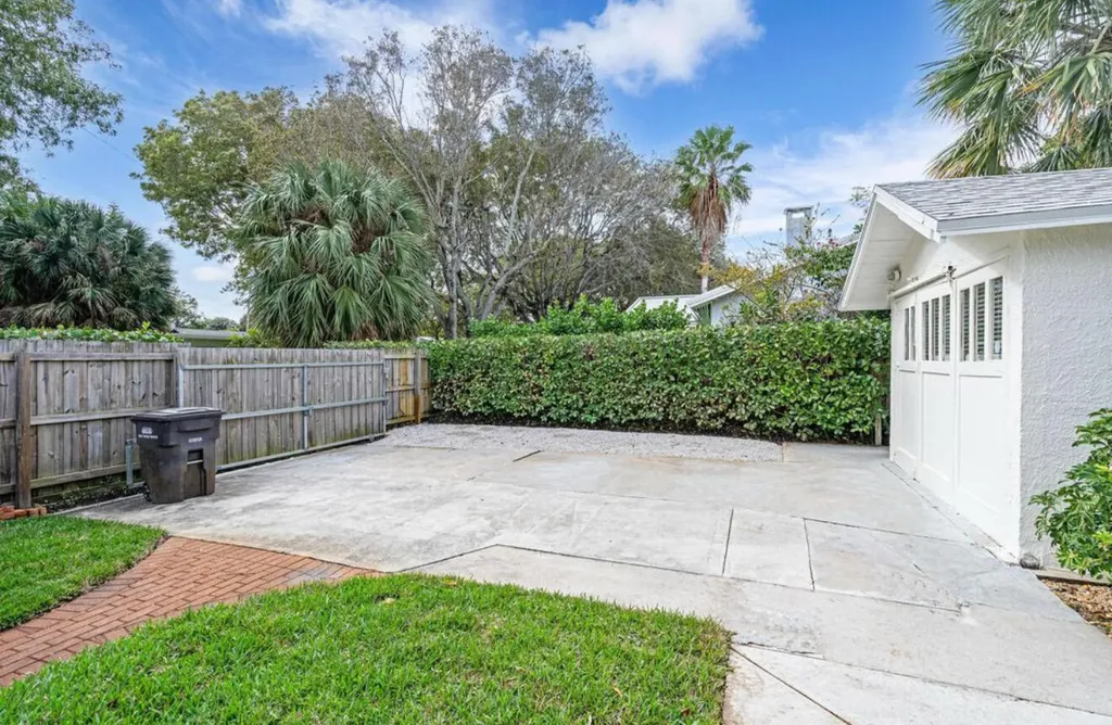5301 N Flagler Drive West Palm Beach FL 33407