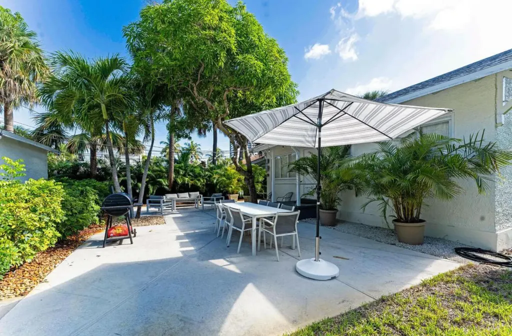 5301 N Flagler Drive West Palm Beach FL 33407