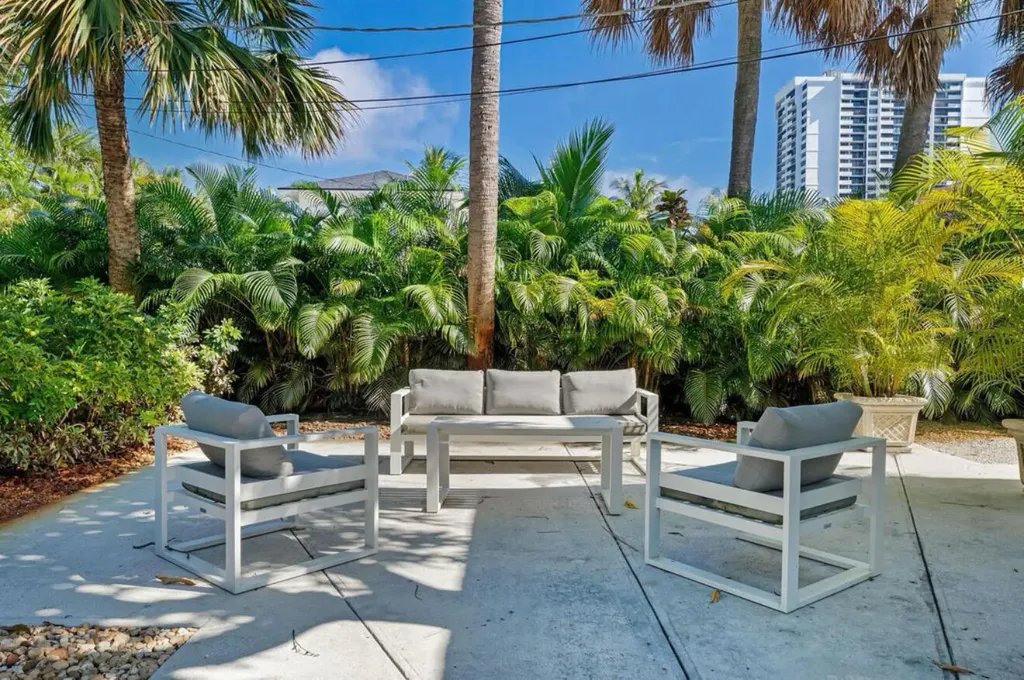 5301 N Flagler Drive West Palm Beach FL 33407