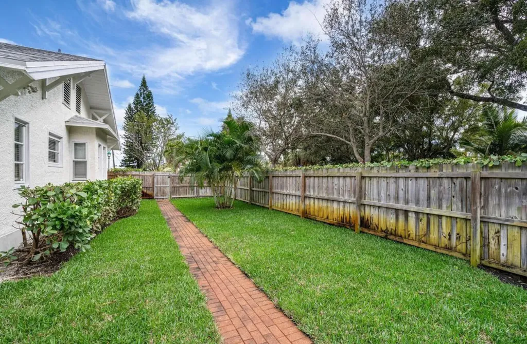 5301 N Flagler Drive West Palm Beach FL 33407