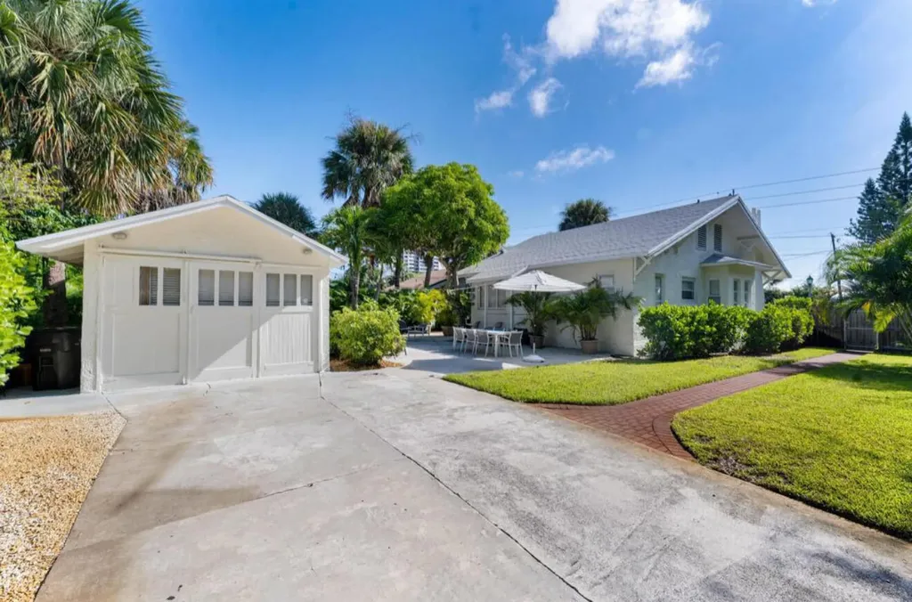 5301 N Flagler Drive West Palm Beach FL 33407