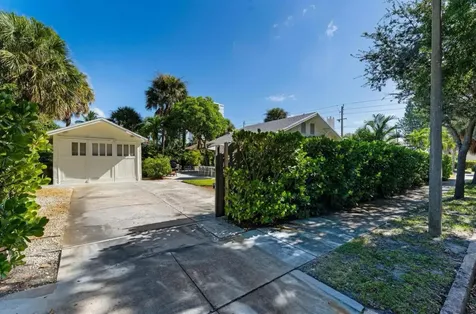 5301 N Flagler Drive West Palm Beach FL 33407