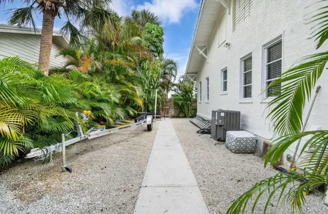 5301 N Flagler Drive West Palm Beach FL 33407