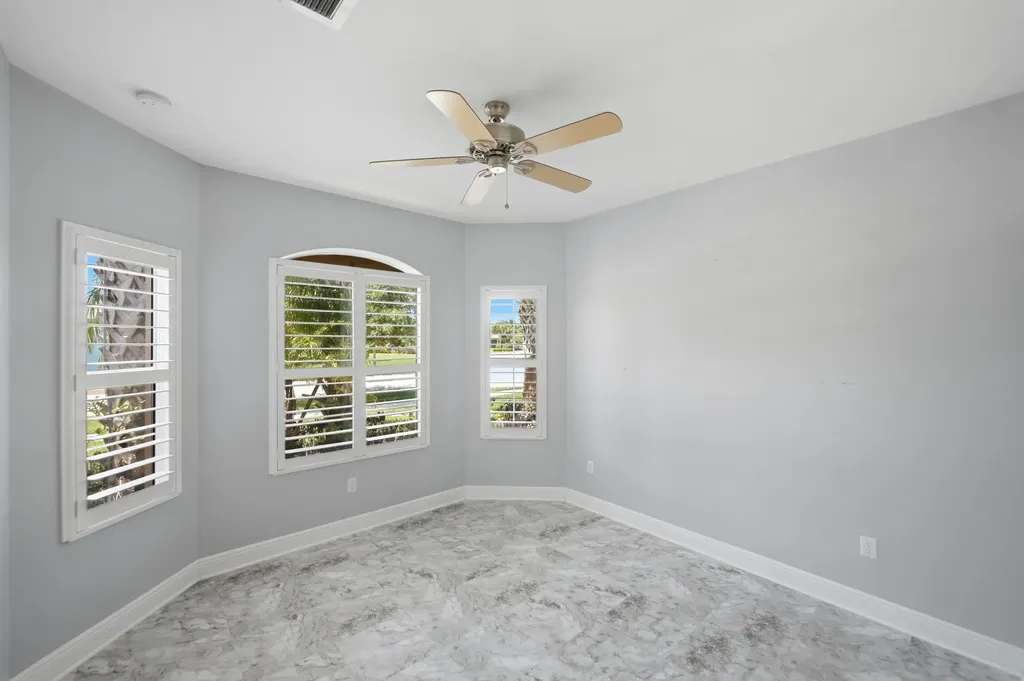 11277 SW Lake Park Drive Port St Lucie FL 34987