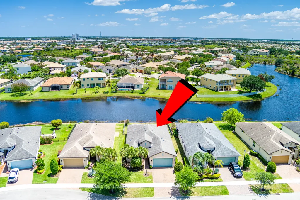 11277 SW Lake Park Drive Port St Lucie FL 34987