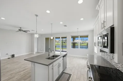 11277 SW Lake Park Drive Port St Lucie FL 34987