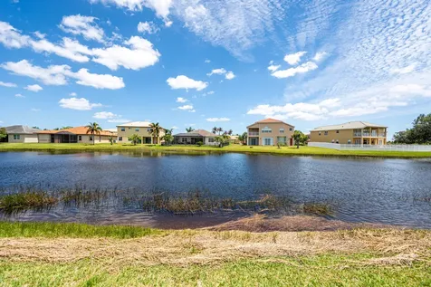 11277 SW Lake Park Drive Port St Lucie FL 34987