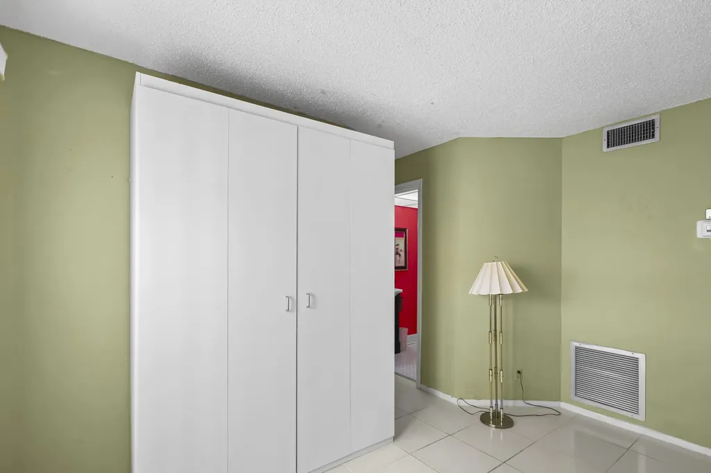 2500 Fiore Way Delray Beach FL 33445