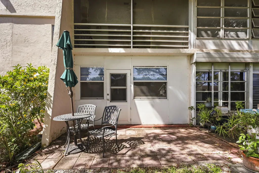 2500 Fiore Way Delray Beach FL 33445