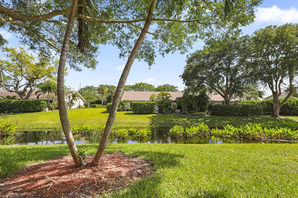2500 Fiore Way Delray Beach FL 33445