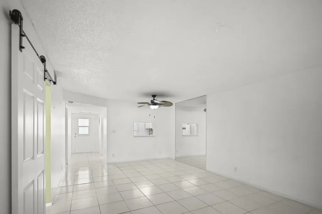 2500 Fiore Way Delray Beach FL 33445