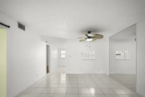 2500 Fiore Way Delray Beach FL 33445