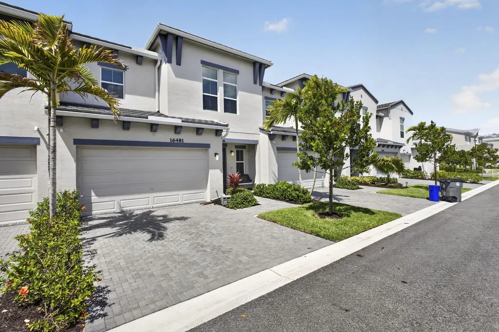 16481 Millenium Court Westlake FL 33470