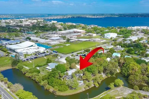 612 SE 6th Street Stuart FL 34994