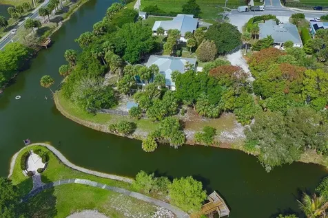 612 SE 6th Street Stuart FL 34994