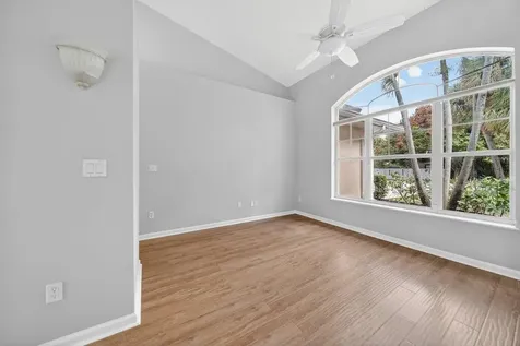 612 SE 6th Street Stuart FL 34994