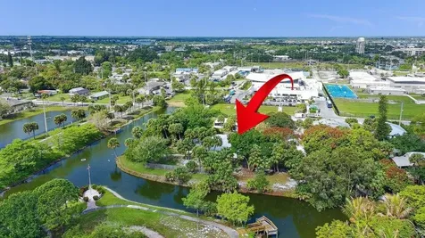 612 SE 6th Street Stuart FL 34994