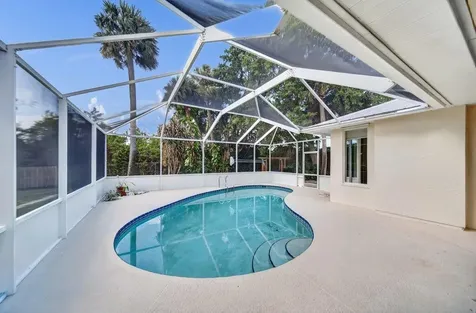 612 SE 6th Street Stuart FL 34994