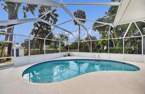 612 SE 6th Street Stuart FL 34994