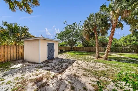 612 SE 6th Street Stuart FL 34994