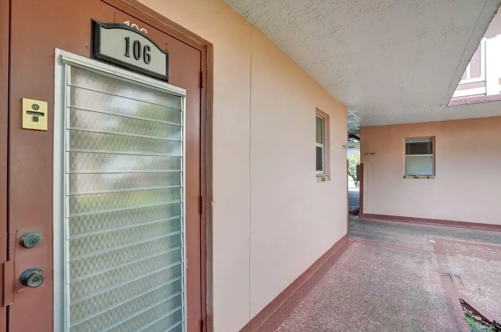 9460 Sunrise Lakes Boulevard Sunrise FL 33322