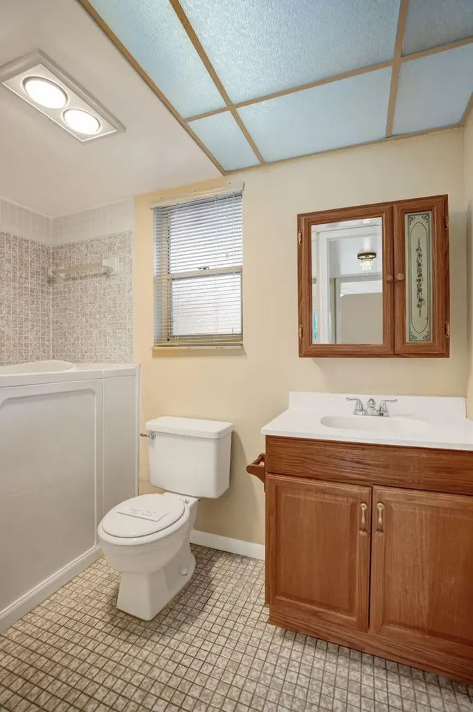 9460 Sunrise Lakes Boulevard Sunrise FL 33322