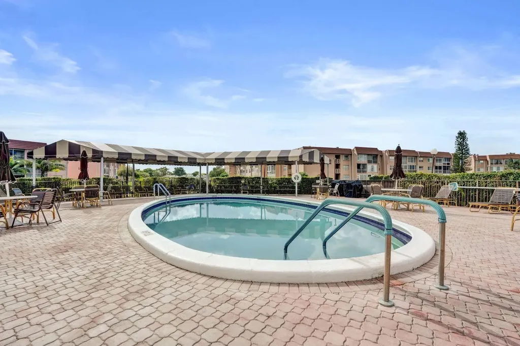 9460 Sunrise Lakes Boulevard Sunrise FL 33322