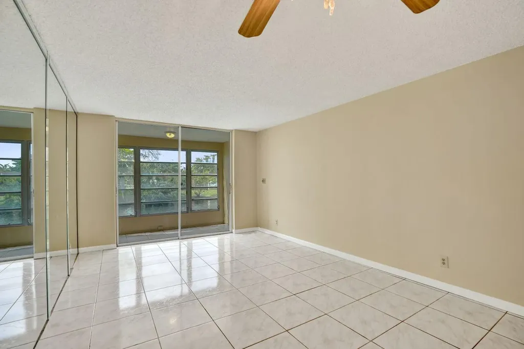 9460 Sunrise Lakes Boulevard Sunrise FL 33322