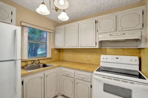 9460 Sunrise Lakes Boulevard Sunrise FL 33322