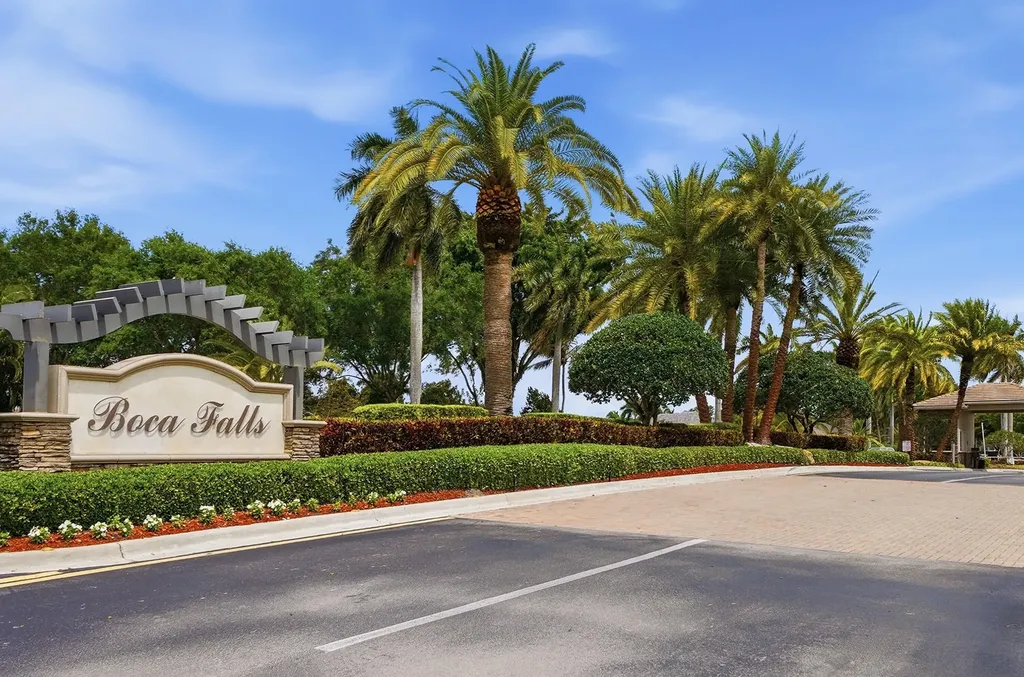 21765 Westmont Court Boca Raton FL 33428