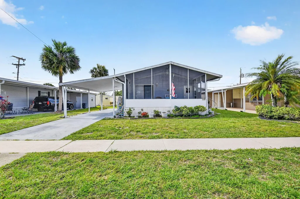 4290 Meadow View Drive Boynton Beach FL 33436