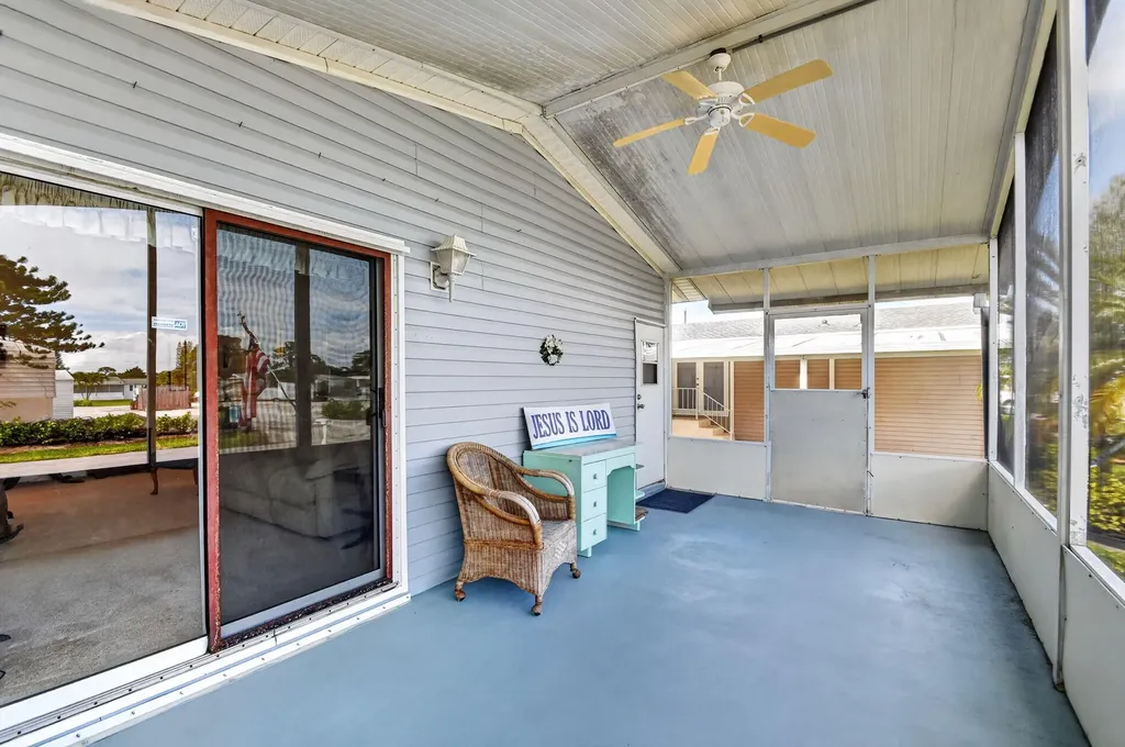 4290 Meadow View Drive Boynton Beach FL 33436