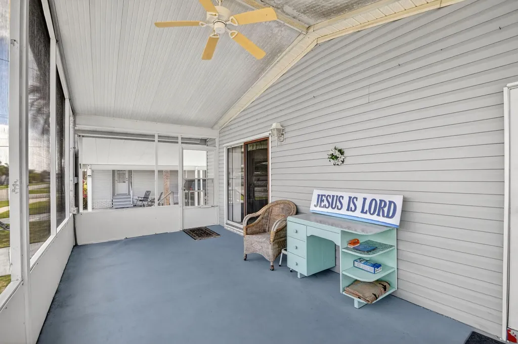 4290 Meadow View Drive Boynton Beach FL 33436