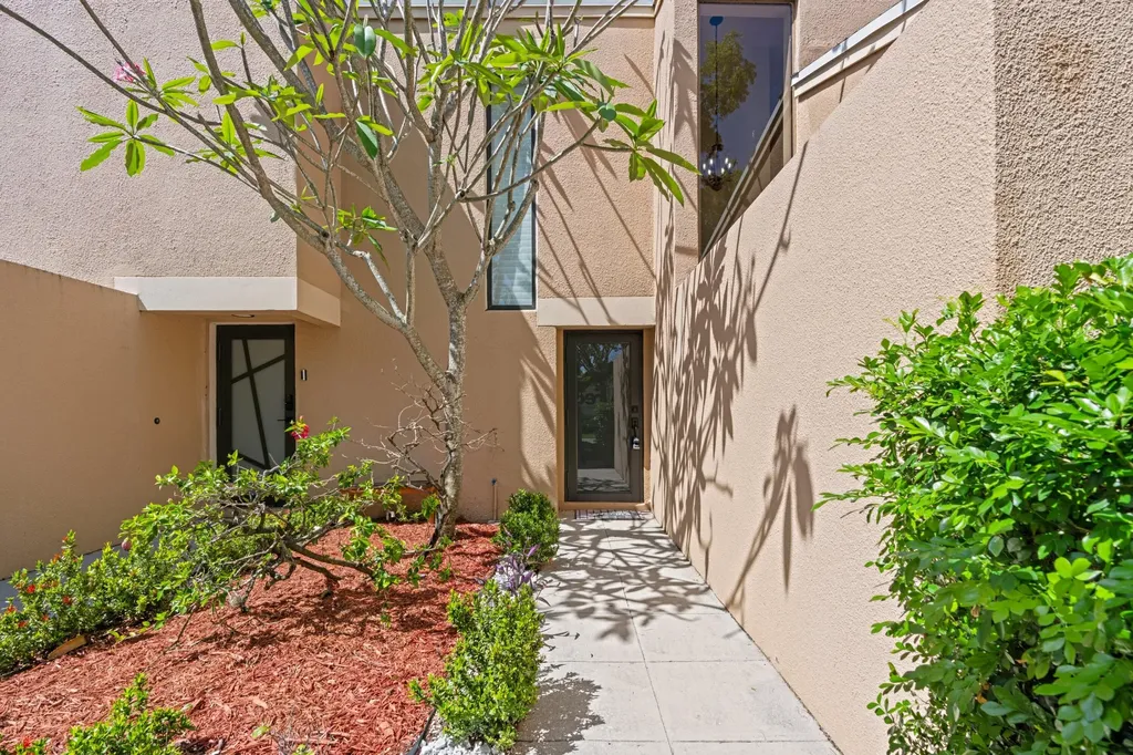 1121 NW 13th Street Boca Raton FL 33486
