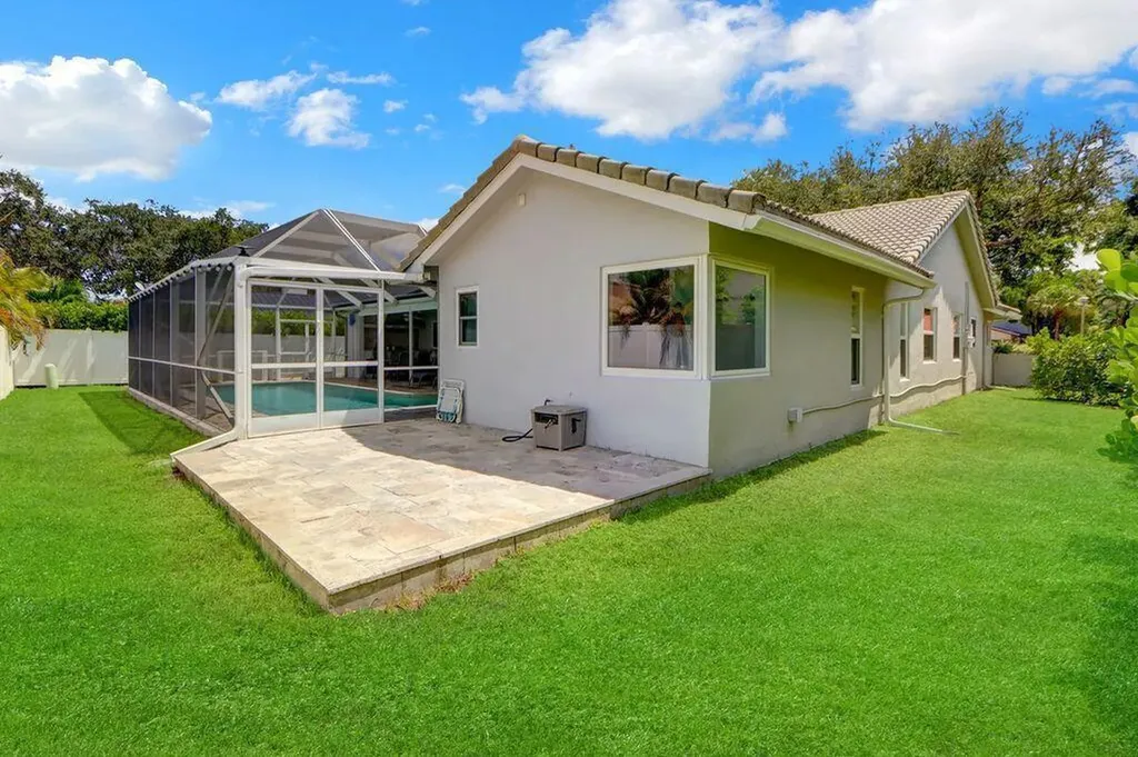 2665 NW 41st Street Boca Raton FL 33434