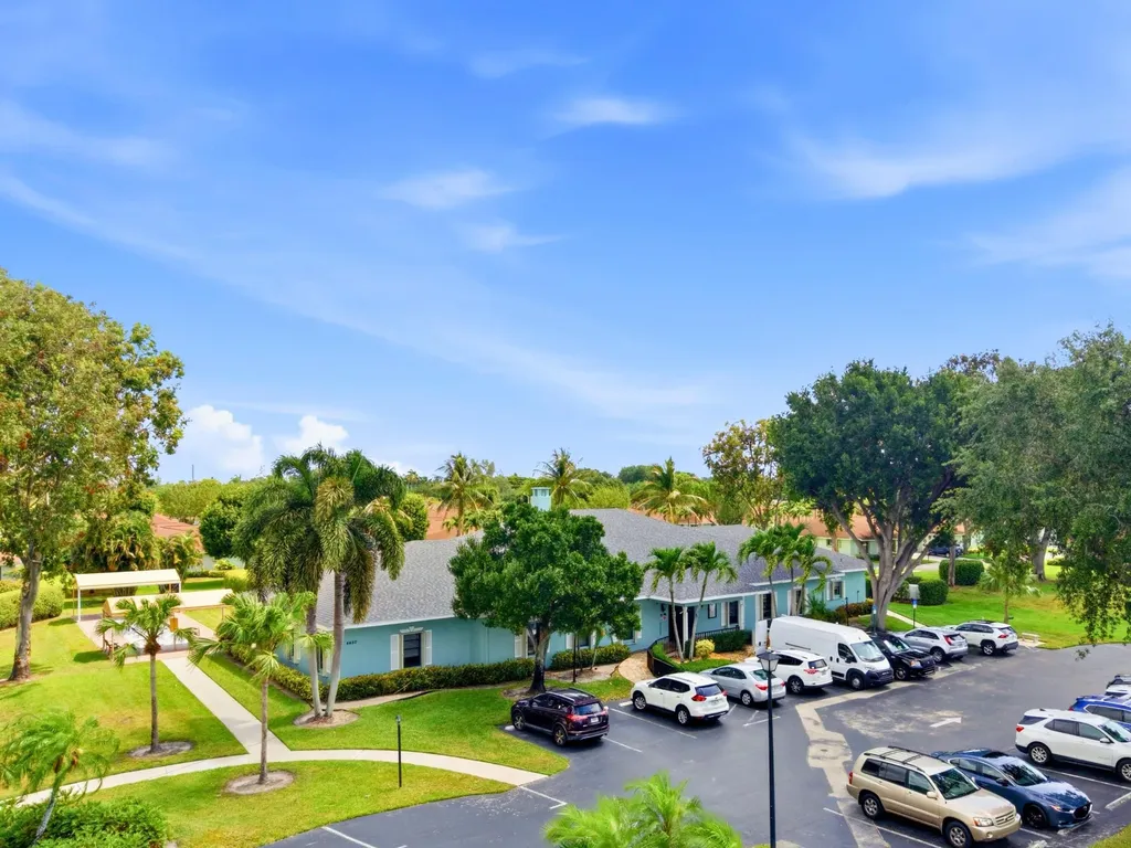 9890 Papaya Tree Trail Boynton Beach FL 33436