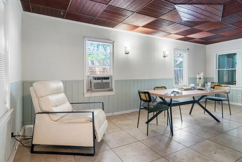 727 S M Street Lake Worth Beach FL 33460