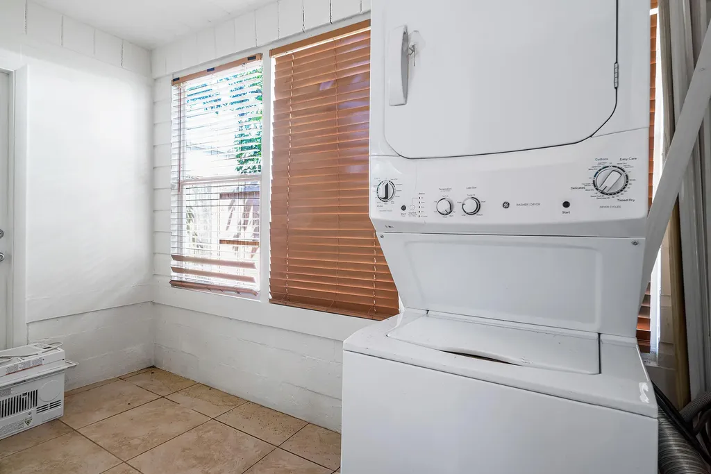 727 S M Street Lake Worth Beach FL 33460