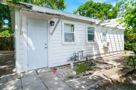 727 S M Street Lake Worth Beach FL 33460