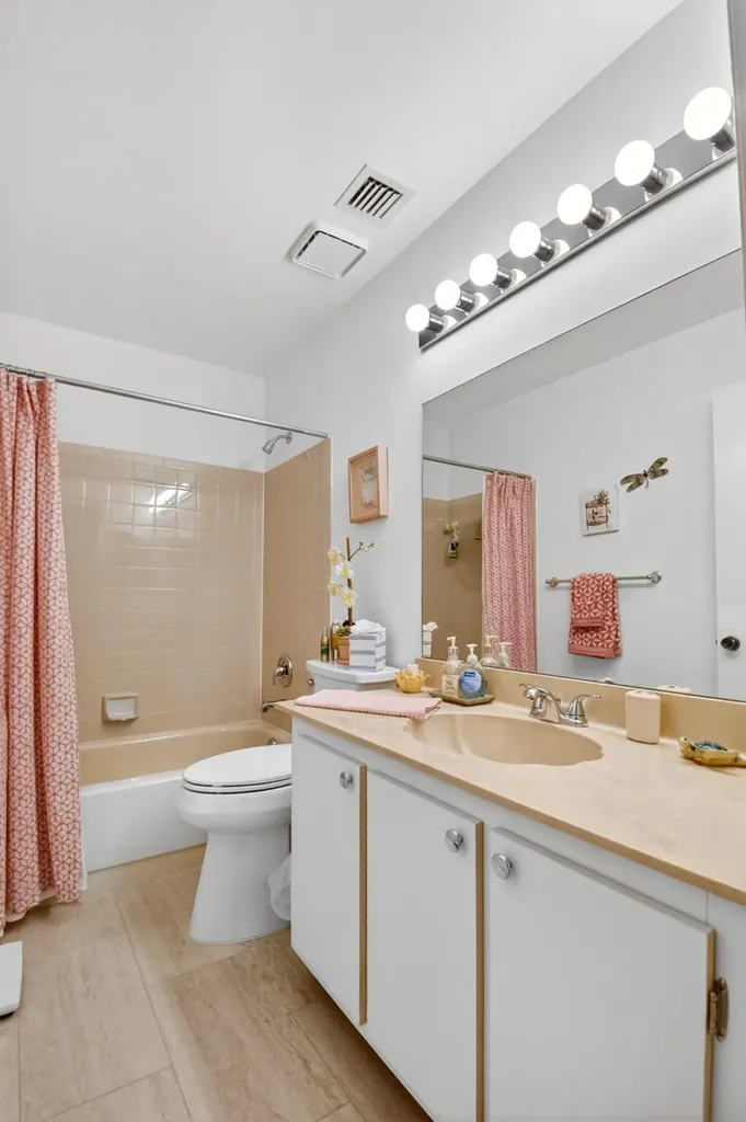 6 Farnworth Drive Boynton Beach FL 33426