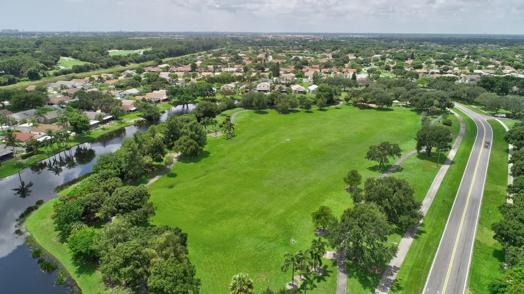 6 Farnworth Drive Boynton Beach FL 33426