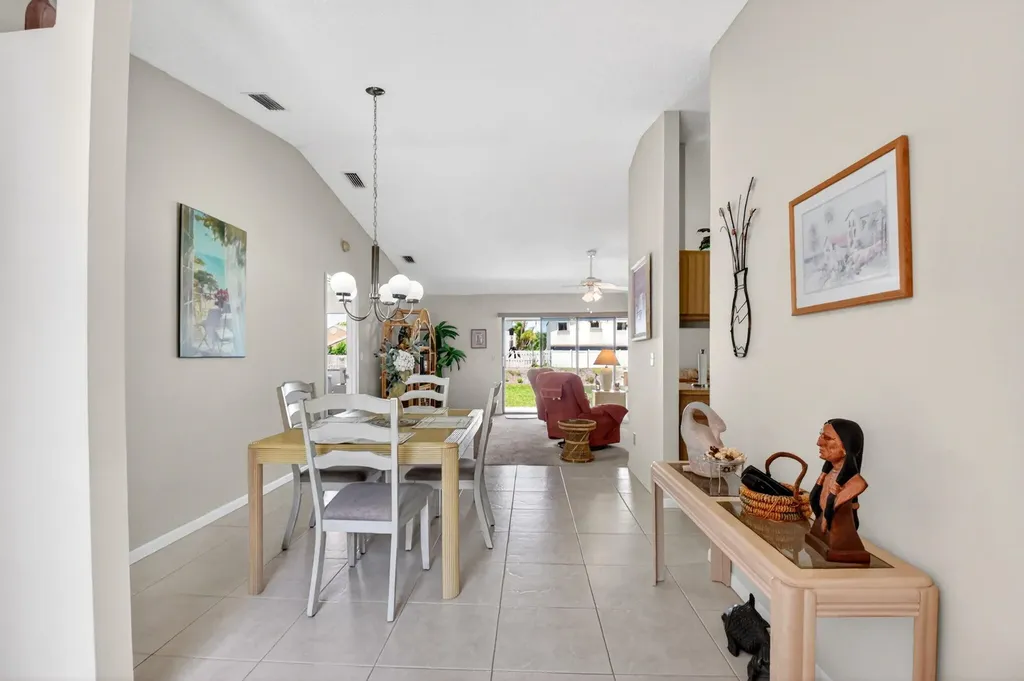 6 Farnworth Drive Boynton Beach FL 33426