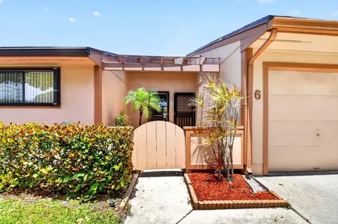 6 Farnworth Drive Boynton Beach FL 33426